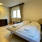 International House Standard Zw 10 Lejlighed